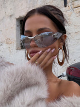 SIGNATURE FRAMELESS SUNGLASSES SILVER