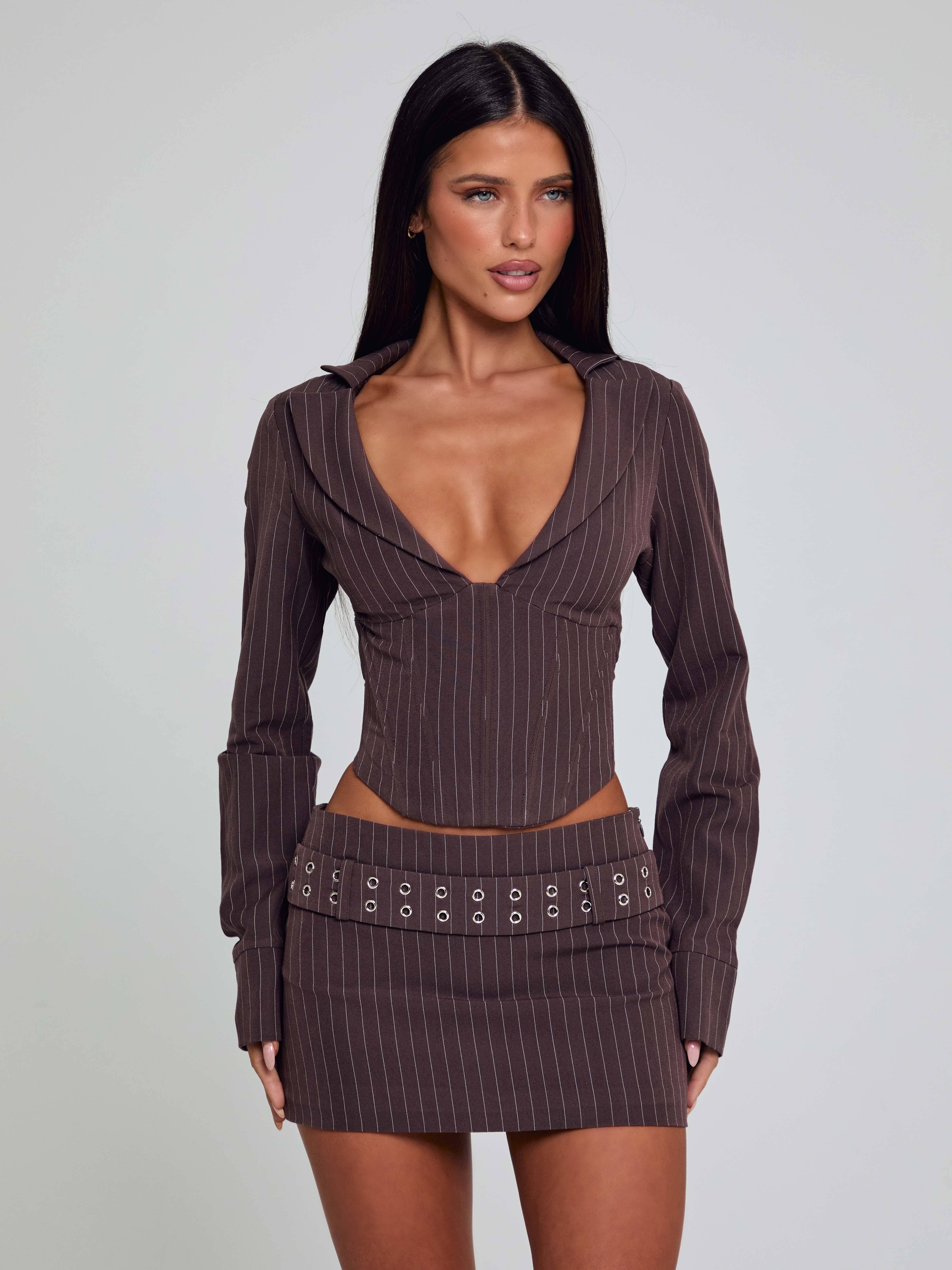 KESSIA TOP BROWN PINSTRIPE